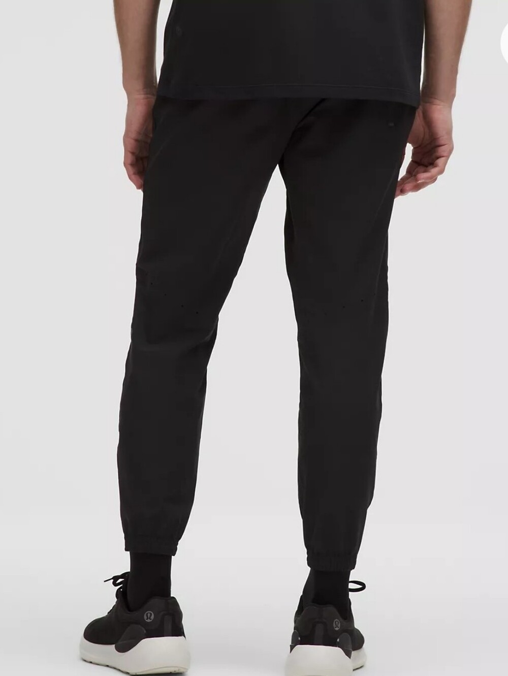 Lululemon License to Train Jogger *Shorter. 26" Inseam. Black. Men Size M.